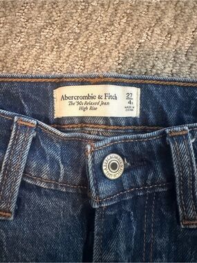 Abercrombie & Fitch High Rise Jeans - Dark Blue